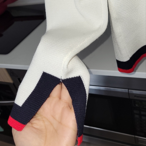 Sweater set - Picture 6 of 6